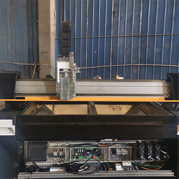 Продам Волоконно-лазерный станок для резки металлических листов BERRY LASER в Jinan — фото 2